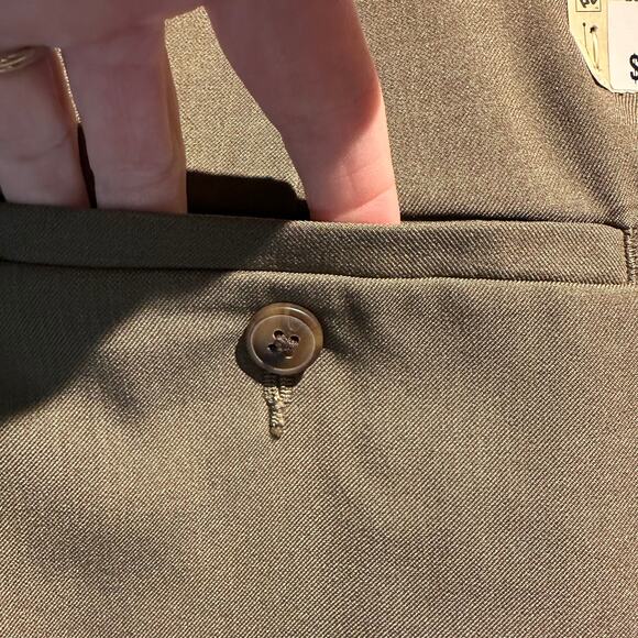 NWT Haggar Size 38x30 Dress Pants Olive Brown Classic Fit Plain Front Comfort - Picture 14 of 15